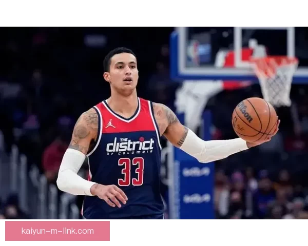 波神被保罗里德顶到腰部返回更衣室 本场比赛能否出战成疑