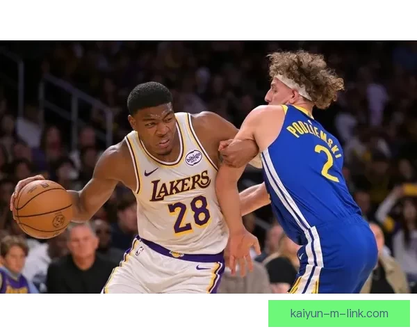 湖人再遇困境 里夫斯因肋骨侧腹伤情接受影像检查出战成疑